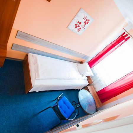 Red Carpet Hostel Cracovia Esterno foto